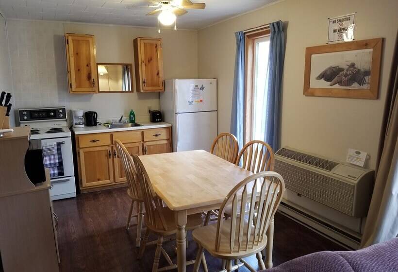 فندق All Star Resort