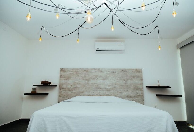 ホテル Bendito Náutico & Suites