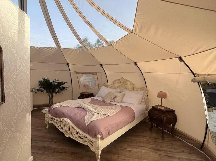 בית מלון כפרי Bubble Glamping Sicily