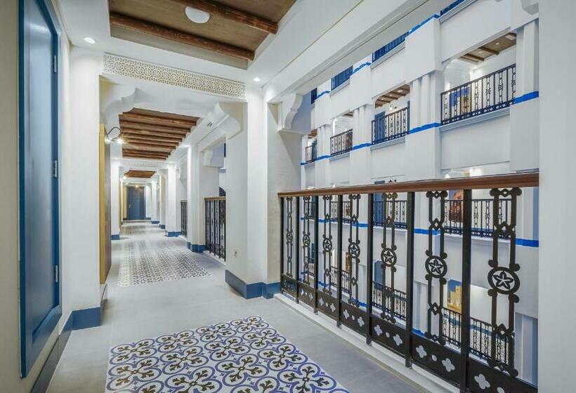 هتل Central Inn Souq Waqif