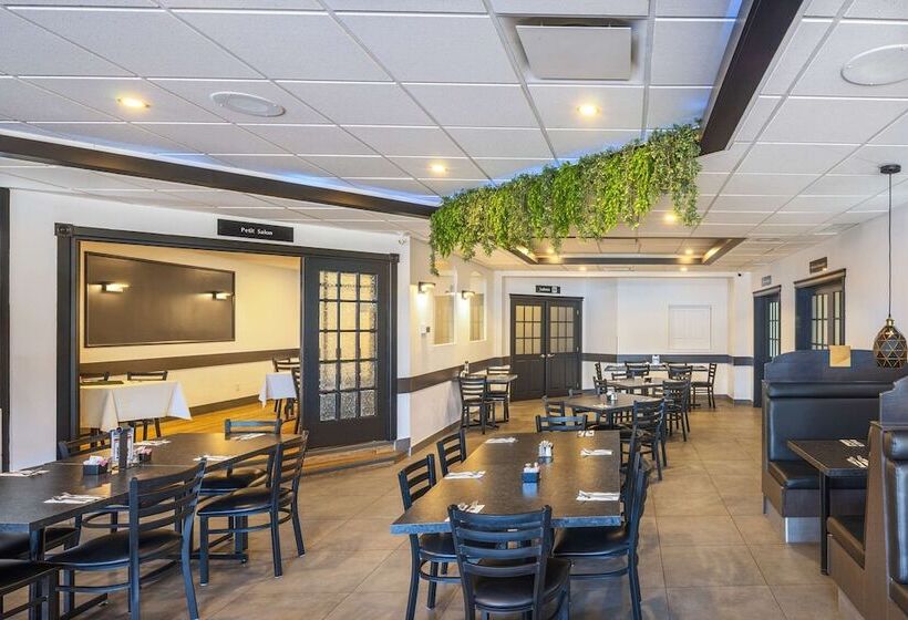 فندق Econo Lodge