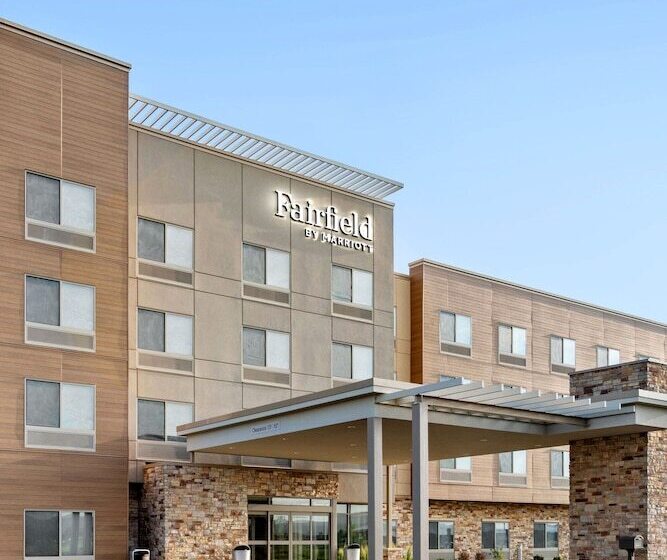 בית מלון כפרי Fairfield By Marriott Inn & Suites Baraboo