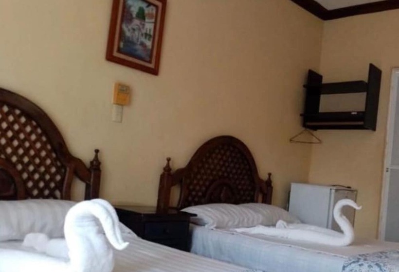 ホテル Familiar El Dorado