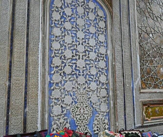 בית מלון כפרי Grand Nodirbek