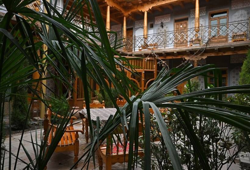 בית מלון כפרי Grand Nodirbek