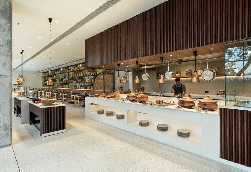 Отель Greenpark Bengaluru