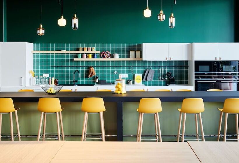 Отель Hife Toulouse Labège