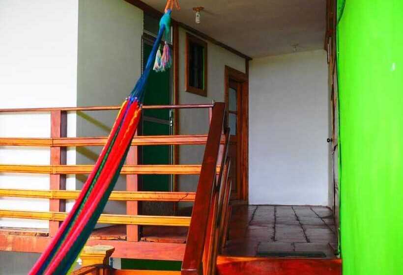 Отель Hostal Raices De Mi Pueblo