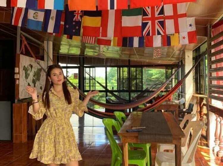 Отель Hostal Raices De Mi Pueblo