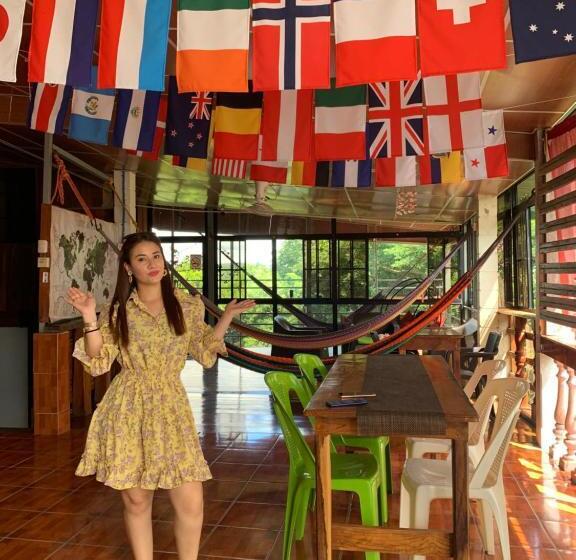 Отель Hostal Raices De Mi Pueblo