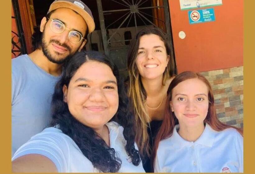 Отель Hostal Raices De Mi Pueblo