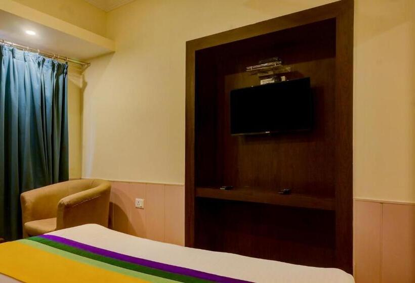 בית מלון כפרי Itsy By Treebo  Himshri