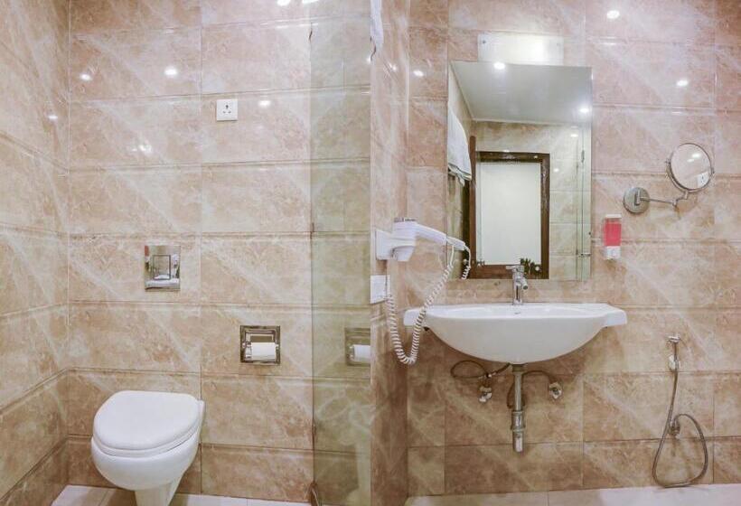 בית מלון כפרי Itsy By Treebo  Himshri