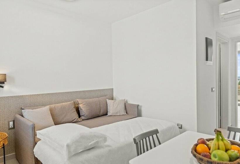 فندق Kouros Stone Suites