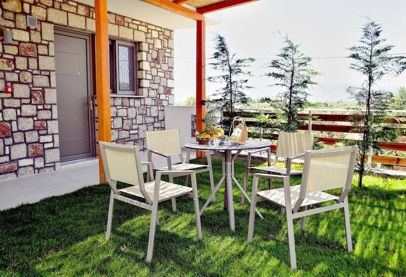 فندق Kouros Stone Suites