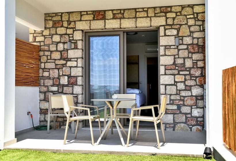 فندق Kouros Stone Suites