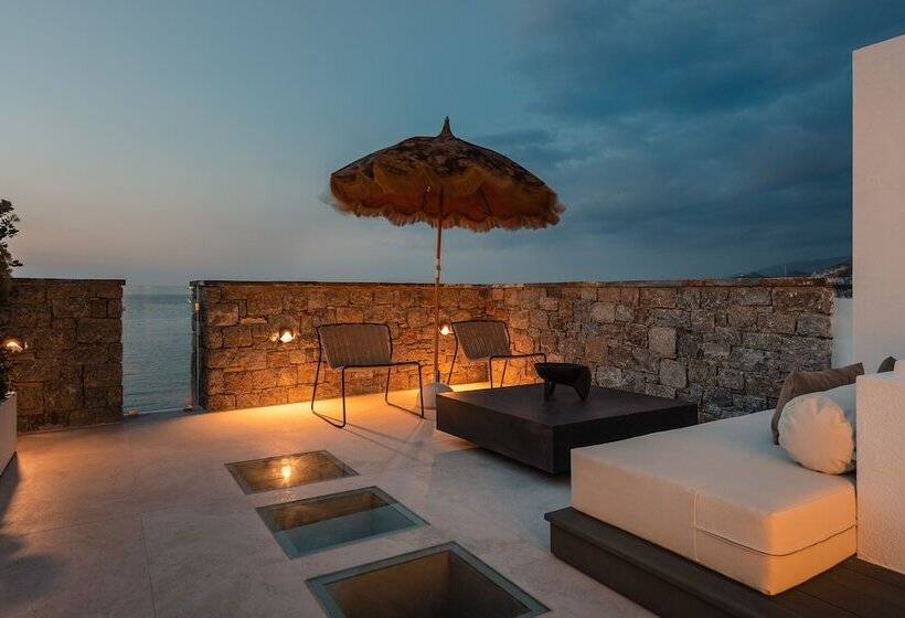 Отель Naxos Rhyton