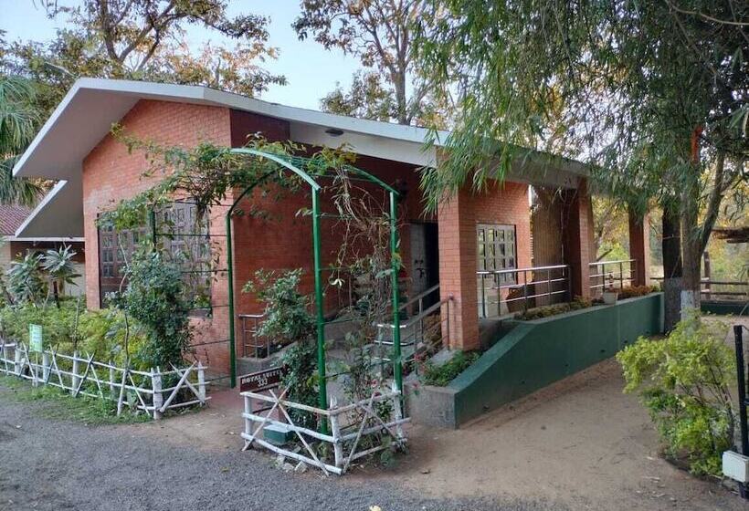 فندق Nirmal Chhaya Nature Resort