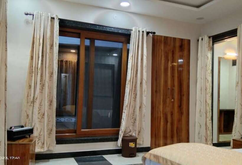 בית מלון כפרי Nirmal Chhaya Nature Resort