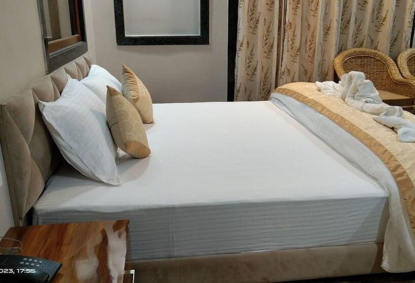 בית מלון כפרי Nirmal Chhaya Nature Resort