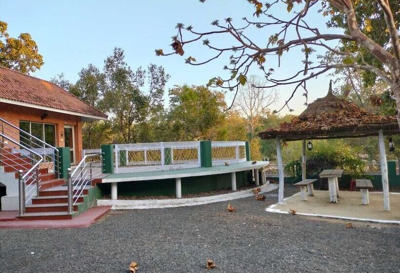 בית מלון כפרי Nirmal Chhaya Nature Resort