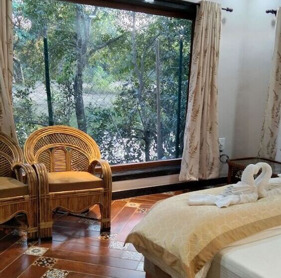 בית מלון כפרי Nirmal Chhaya Nature Resort