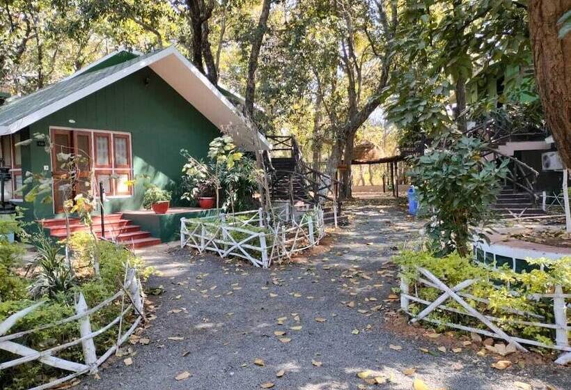 בית מלון כפרי Nirmal Chhaya Nature Resort