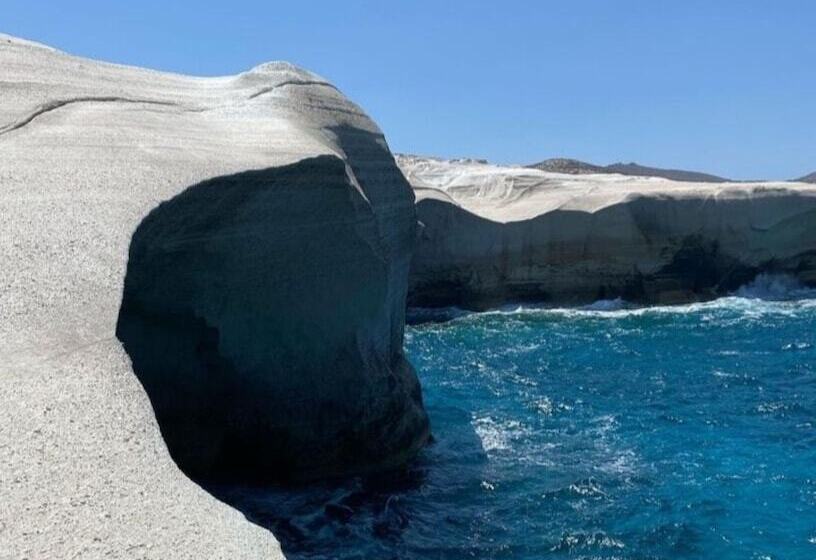 호텔 Nove Milos Luxury By Estia