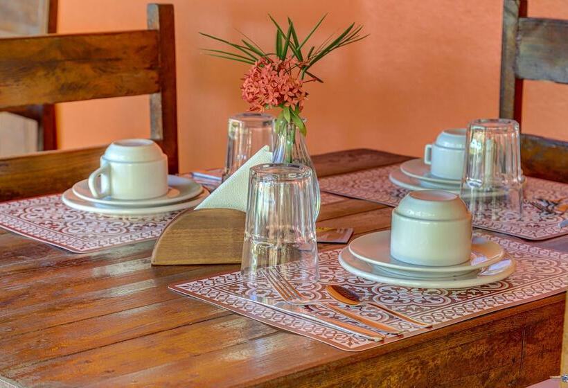 فندق Pousada Casa Zaza