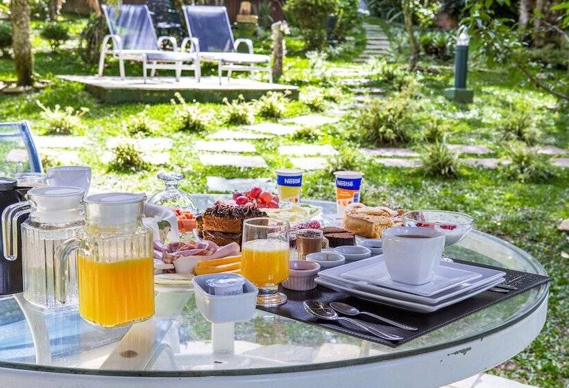 בית מלון כפרי Pousada Suica Mineira Garden