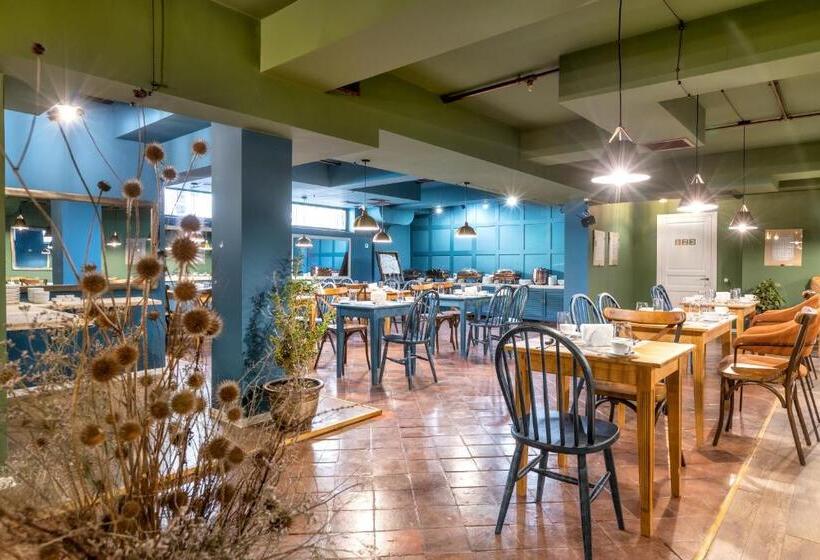 هتل Raimond Palace