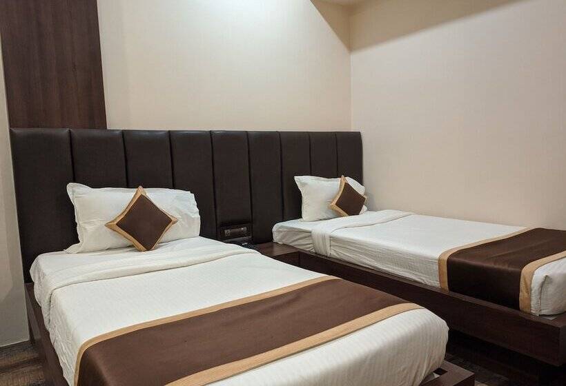 בית מלון כפרי Relax   Nagaon