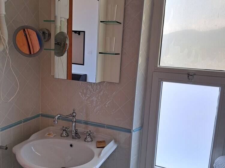 בית מלון כפרי San Carlo