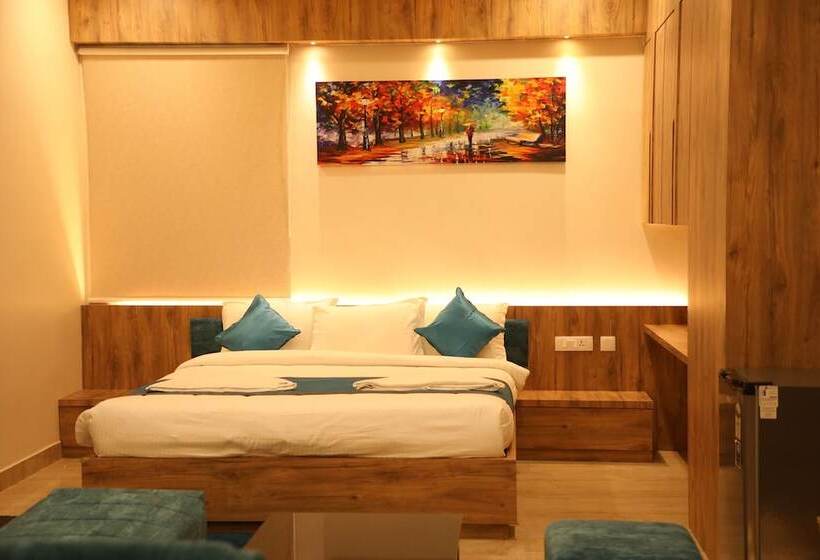 호텔 Sree Kubera Grand