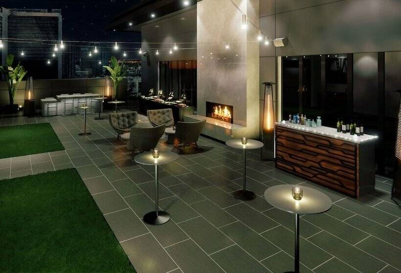 هتل Tempo By Hilton Nashville Downtown