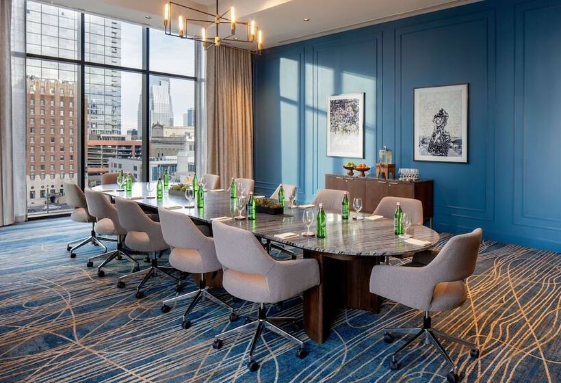 هتل Tempo By Hilton Nashville Downtown