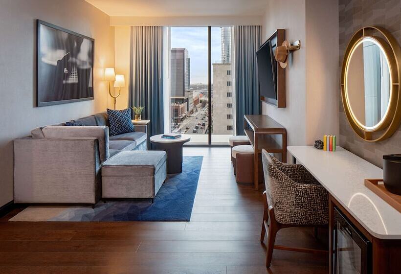 هتل Tempo By Hilton Nashville Downtown