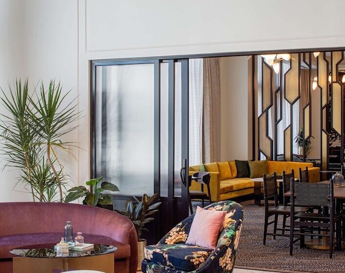 هتل Tempo By Hilton Nashville Downtown