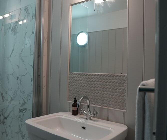 فندق The Chequers