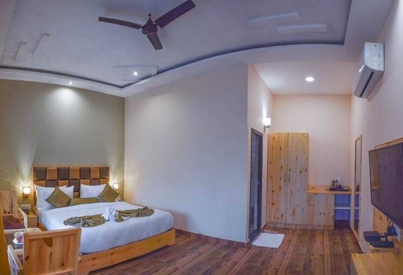 בית מלון כפרי The Tattwaa Corbett Spa & Resort