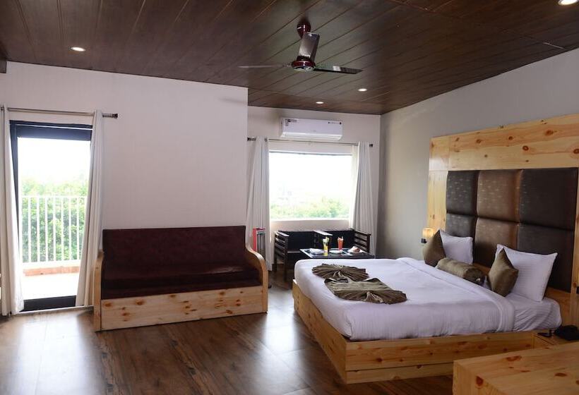 בית מלון כפרי The Tattwaa Corbett Spa & Resort