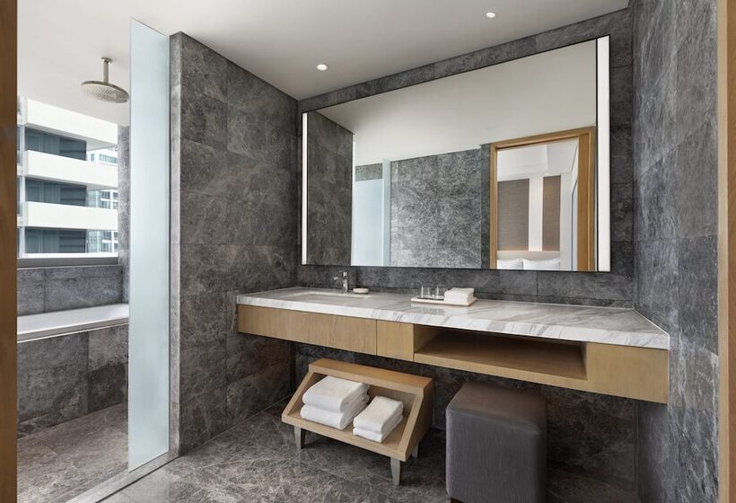 هتل The Westin Manila