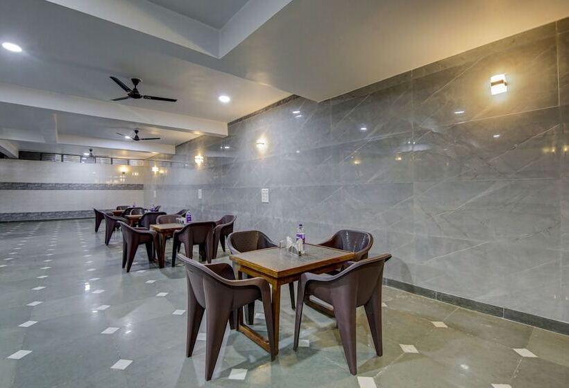 Hotel Treebo Sai Village, Manesar