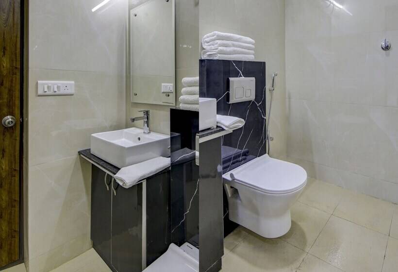 Hotel Treebo Sai Village, Manesar