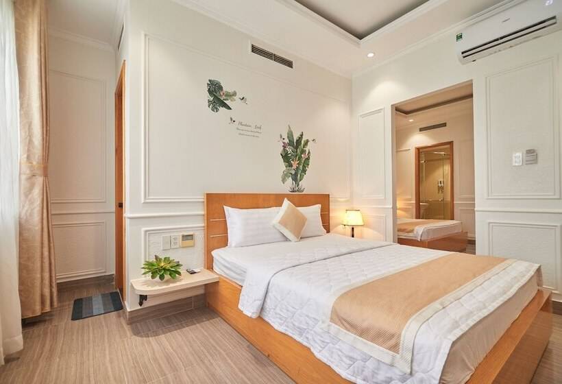 Bin Bin 10   Mimosa Hotel Near Tan Son Nhat Airport