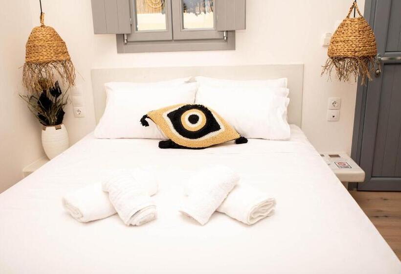 פנסיון Aidani Luxurious Rooms