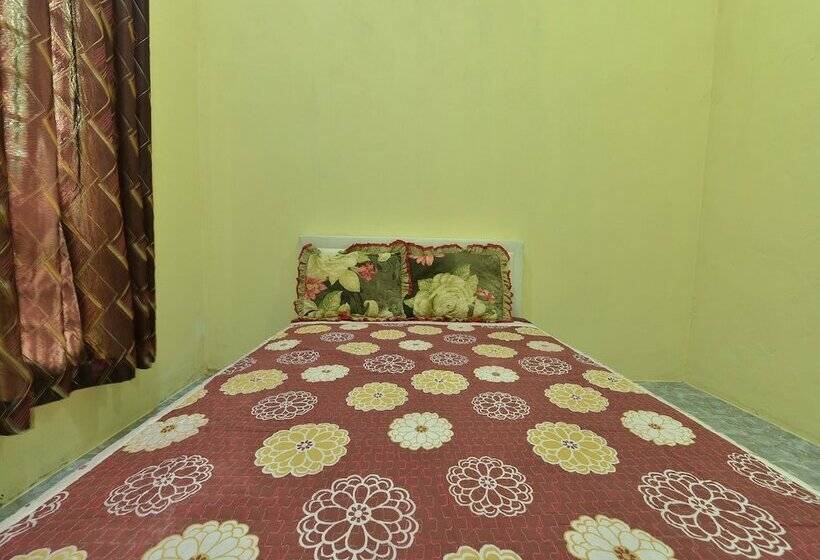 بنسيون Casaria Besut By Oyo Rooms