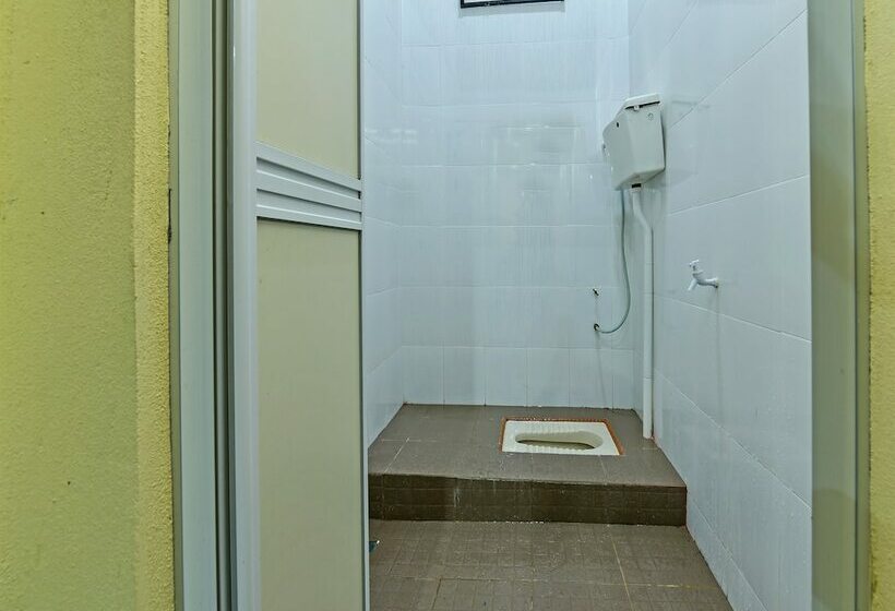 بنسيون Casaria Besut By Oyo Rooms