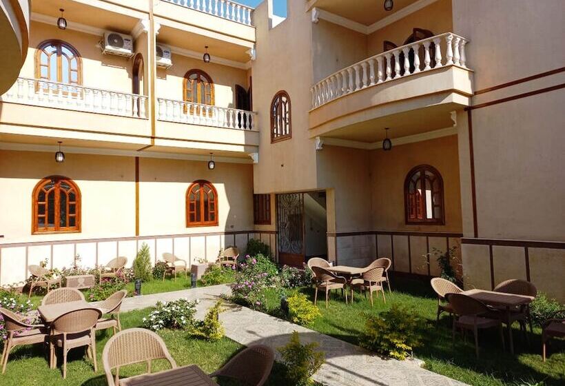 膳宿费 Mikhaila Guest House