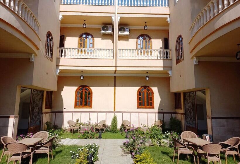 膳宿费 Mikhaila Guest House